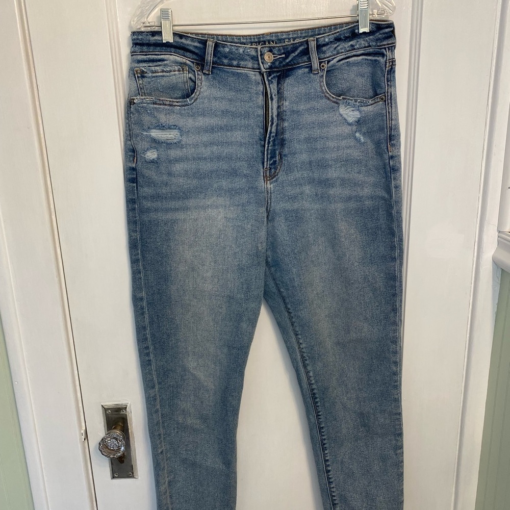 American Eagle Mom Jeans